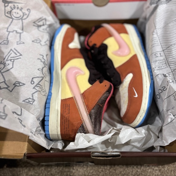 Women’s Nike Dunk Mid x Social Status Chocolate Milk - Picture 1 of 5